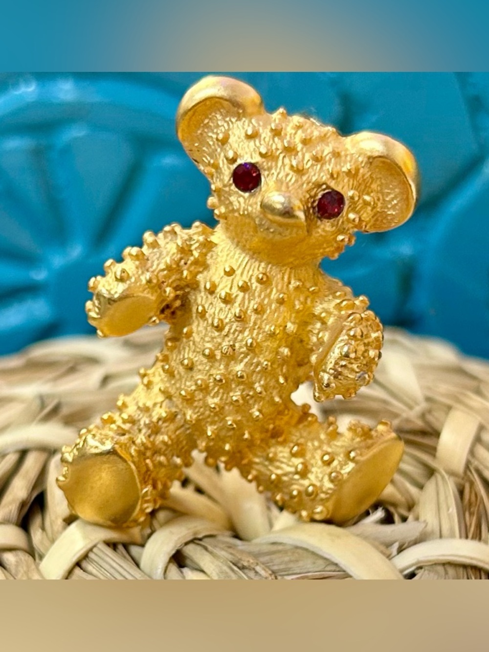 Adorable Vintage Teddy Bear Brooch Pin